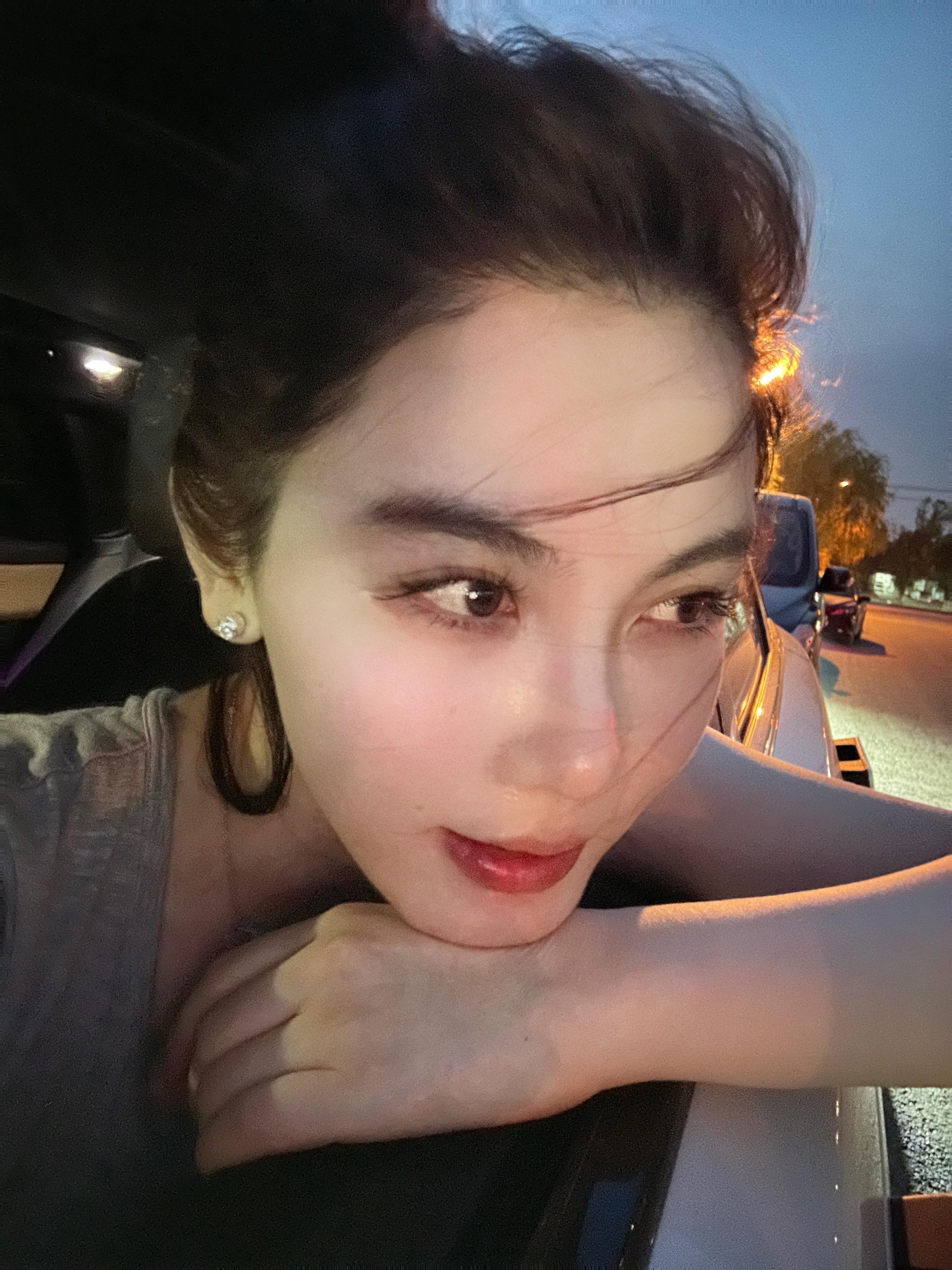 偶尔会撒娇 但大部分时间我还是你妈妈