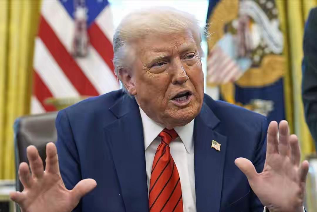 特朗普炒作古巴危机引众怒！四重矛盾扯碎美式霸权遮羞布
 
特朗普炒作古巴深陷危机