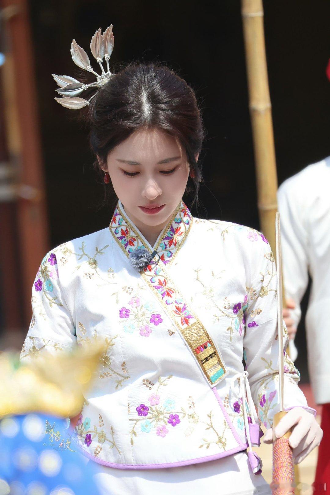 张碧晨王赫野不当喜人可惜了张碧晨王赫野对抗路搭档真的会被这俩逗笑！没有一点默契，