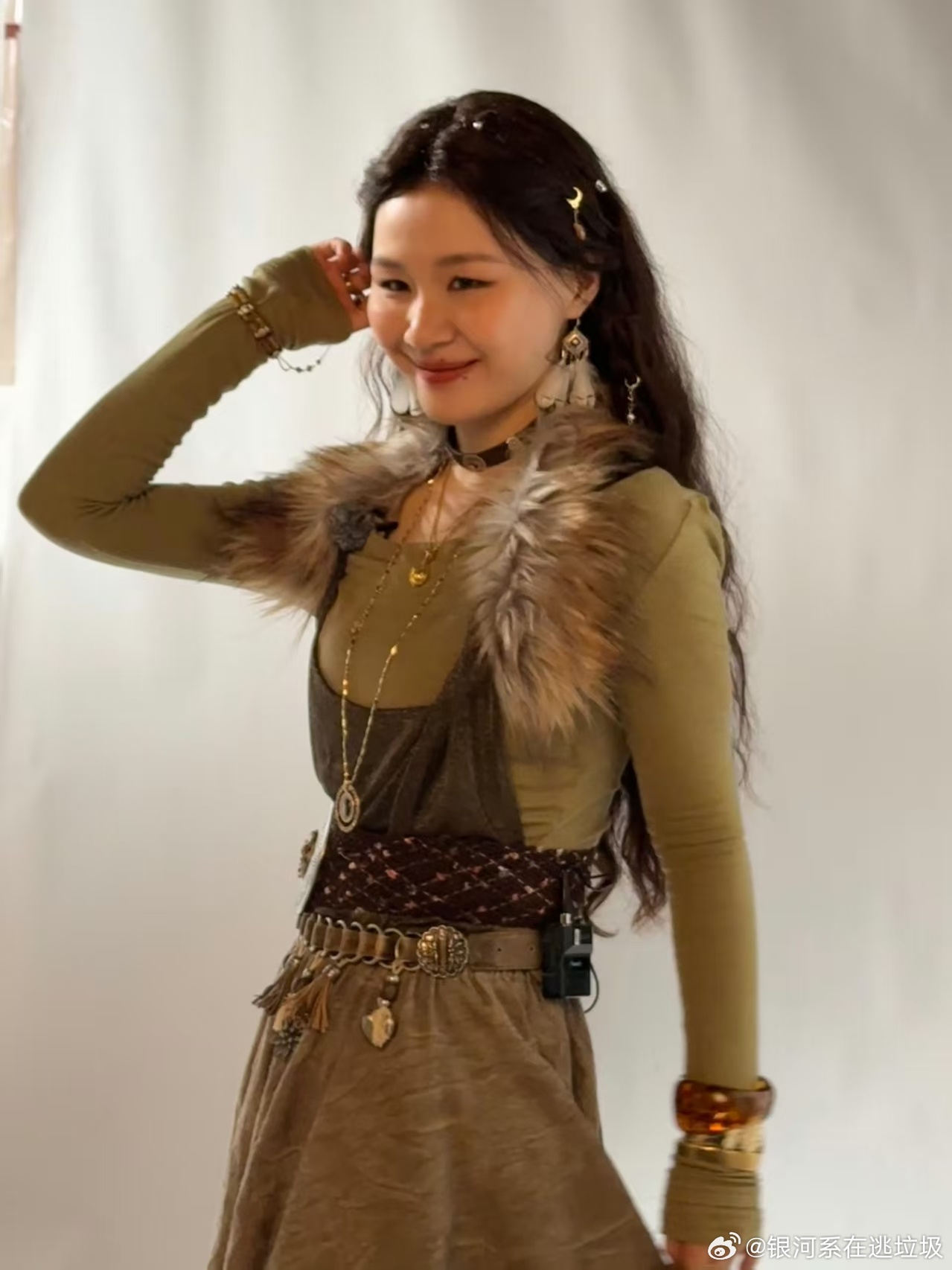 丁程鑫被金靖吓得连说五个别这样丁程鑫不要金靖的心开始推理吧 丁程鑫听到金靖要给心