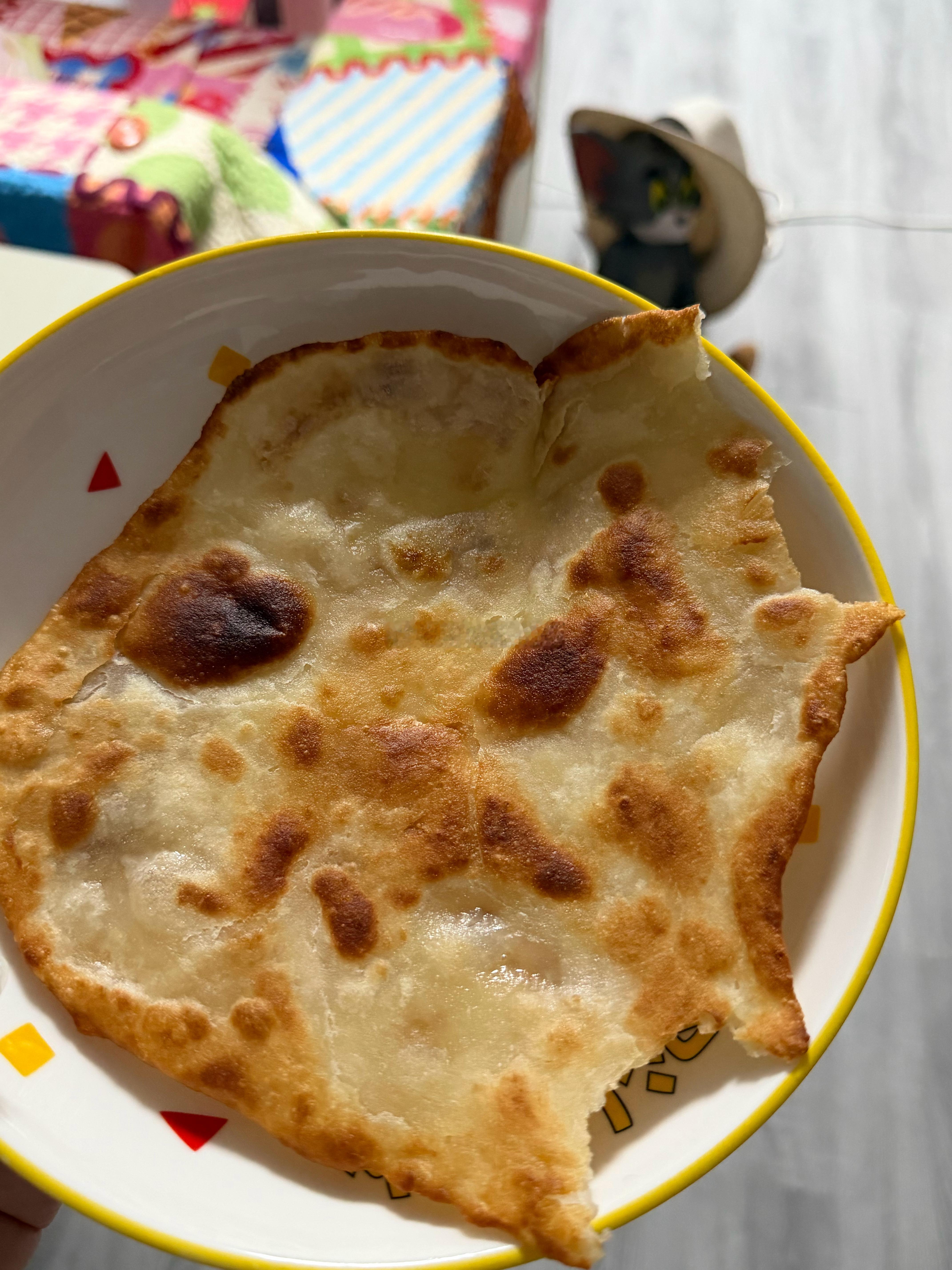 老张做的葱爆羊肉 我买的烤鸭他烙的油饼 搭配 香喷喷 ​​​
