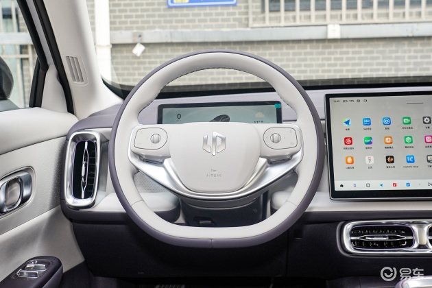 [小鲨帮选车]零跑B10着力打造智能驾趣新生活 个性鲜明