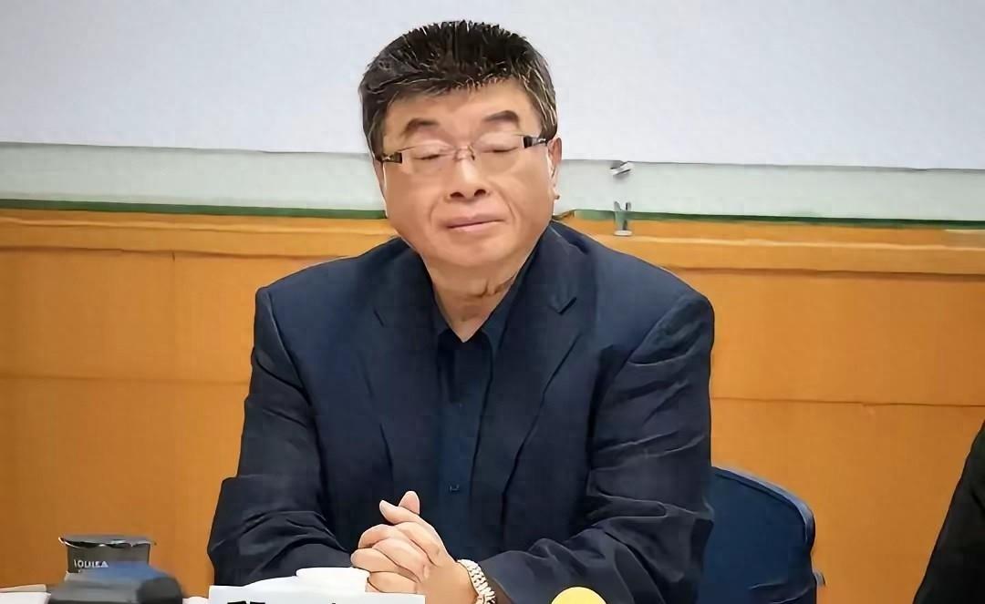 台湾地区知名评论员邱毅曾经表示，倘若中国人民解放军踏上中国台湾的土地，中国台湾军