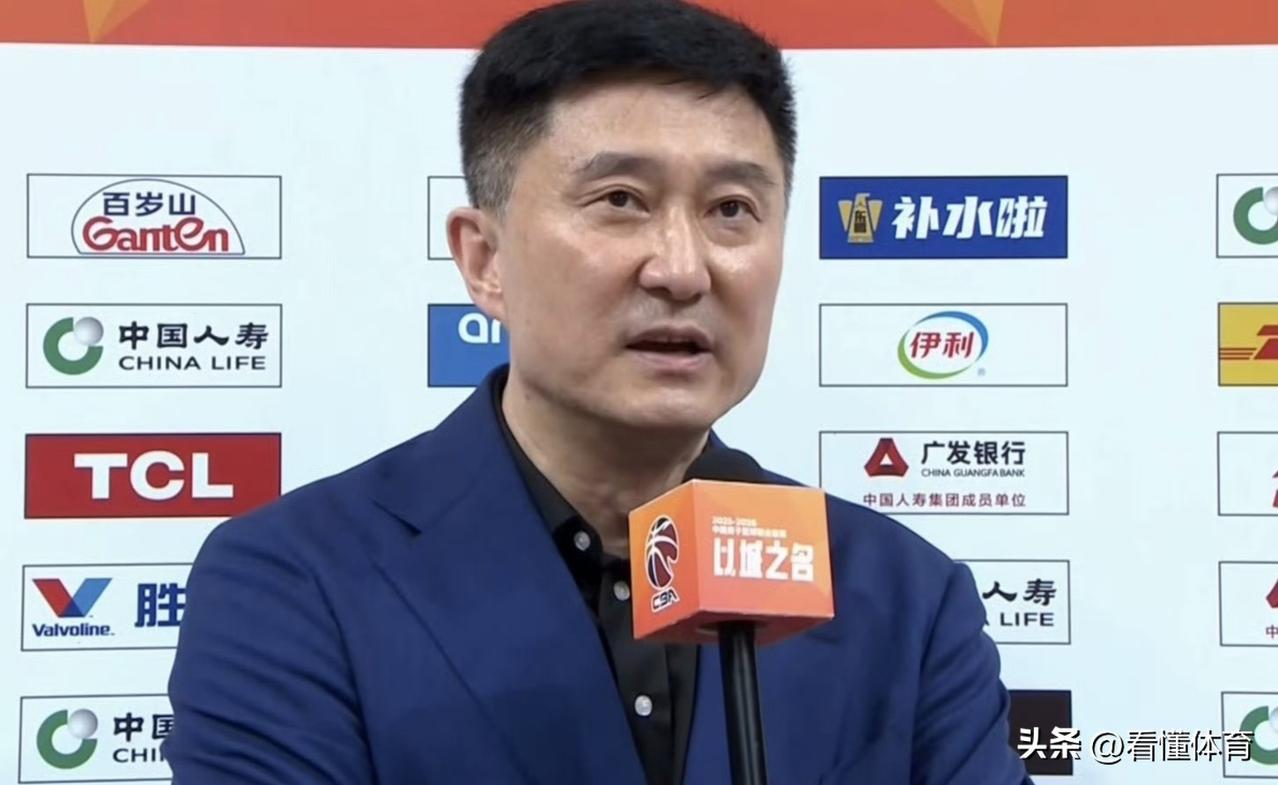 杜润旺的真实实力到底如何？为何杜锋执教时稳坐首发，刚一卸任就被宏远摆上交易货架？