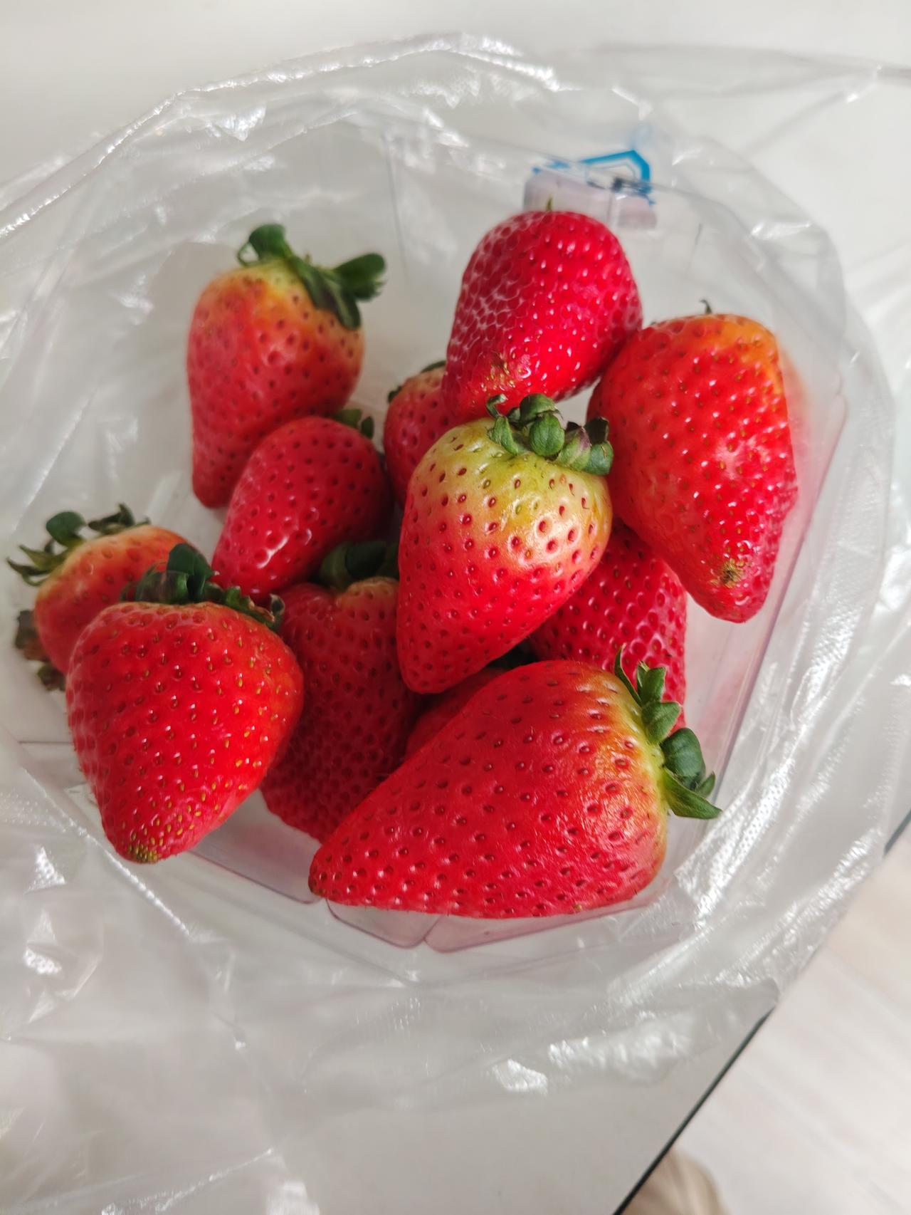 21个月结束了，终于告别了和雇主相爱相杀的日子，告别了亲爱的小孩，我又恢复了自由