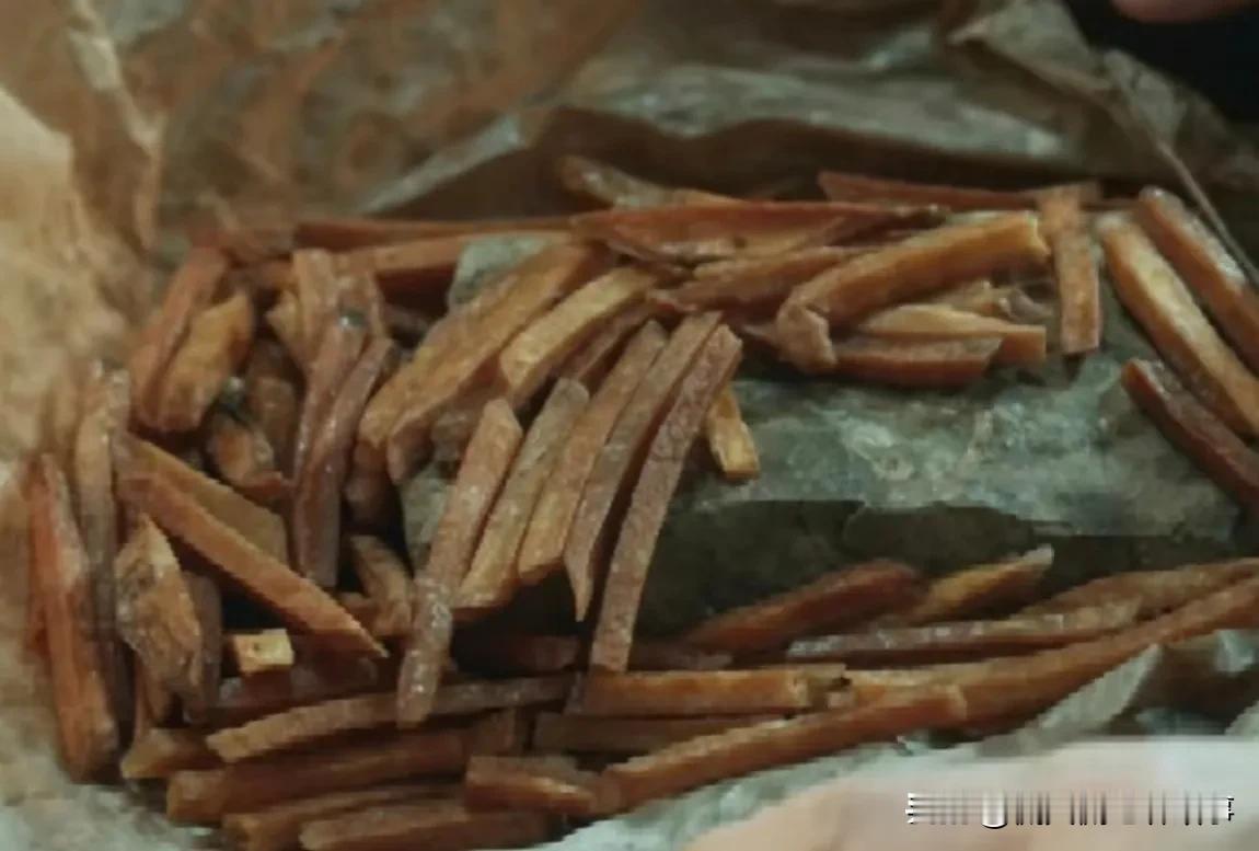 看《生万物》时一直琢磨，剧里的喜馃子到底是啥做的？好吃不？
 
其实喜馃子不是某