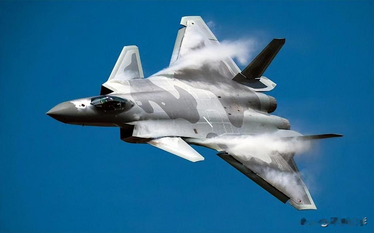 核心差距：代际鸿沟
歼-20是中国自主研制的第五代重型隐身战斗机，其设计核心是“