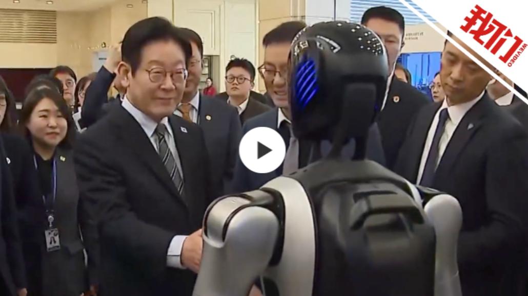 李在明为什么要半路“逃跑”？别信什么行程太忙的鬼话。他是怕面子挂不住。看看咱们上