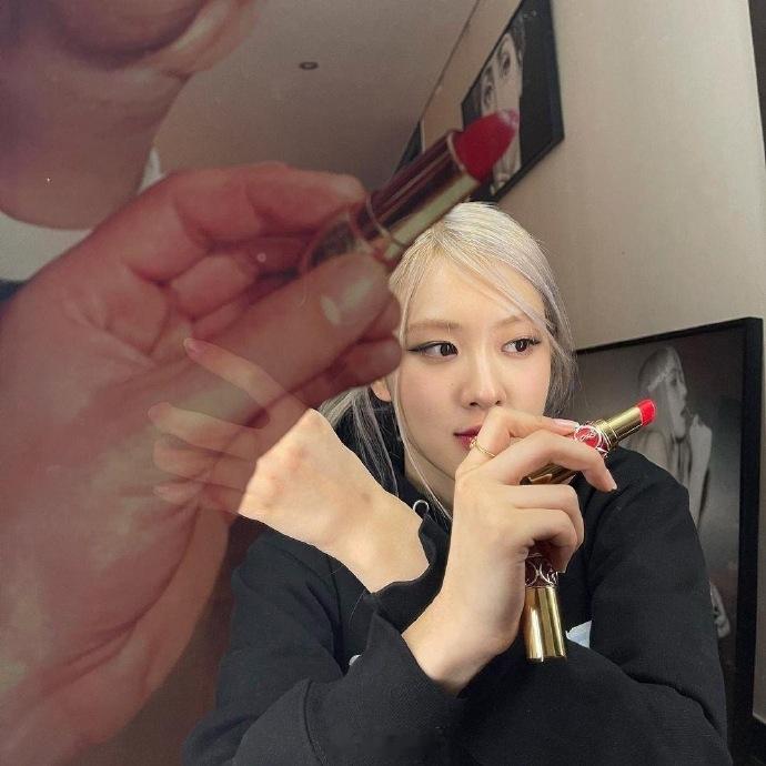 rosé朴彩英 