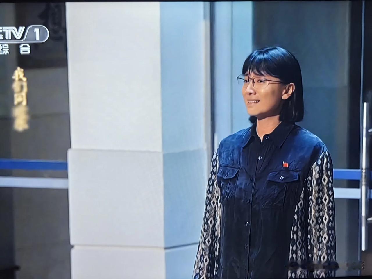 眼窝子浅的我，看这部剧的后面眼泪就几乎没干。
啥都不说，就是感动！