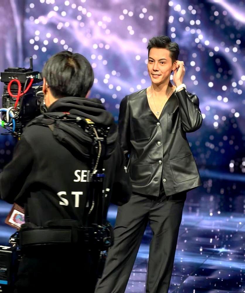 3100万粉丝的账号，说不要就不要了。
 
一份重度抑郁的诊断书，在公司账本上，