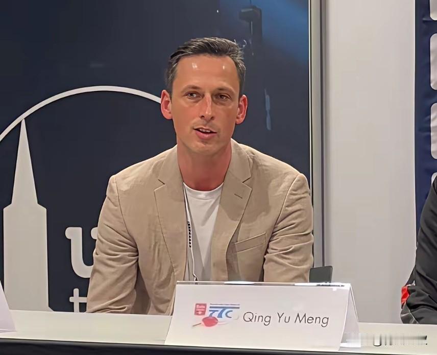 德甲总经理尼科说:
没想到樊振东这么受欢迎！

德甲已经在18个国家开播，
今年