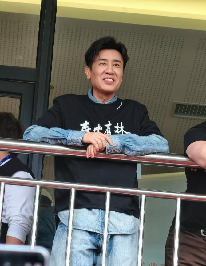 东北超夯东北超夯  东北超开幕式也太有排面了吧😂草根足球联赛直接办成大型文体晚