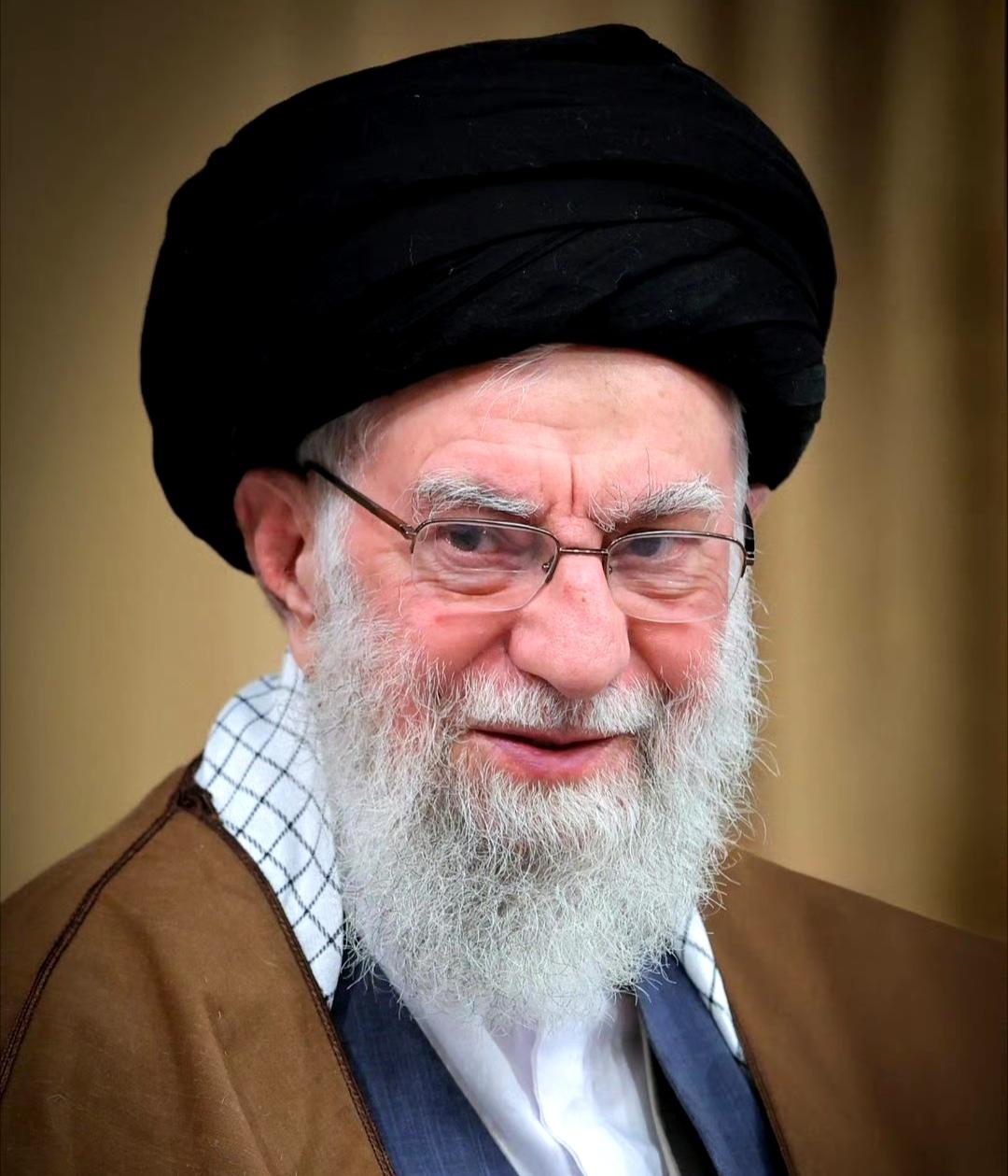 突发！
伊朗发财了！
伊朗迈赫尔通讯社报道，伊朗东部呼罗珊省发现了一处大型金矿，