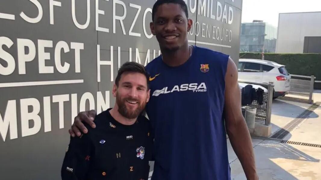 梅西首秀收视超过去年NBA总决赛，说明梅西作为全球知名足球巨星的影响力和受欢迎程