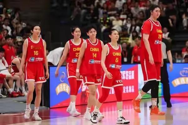 更新女篮亚洲杯小组赛积分榜；

中国🇨🇳女篮——2胜0负，A组第1；

澳大