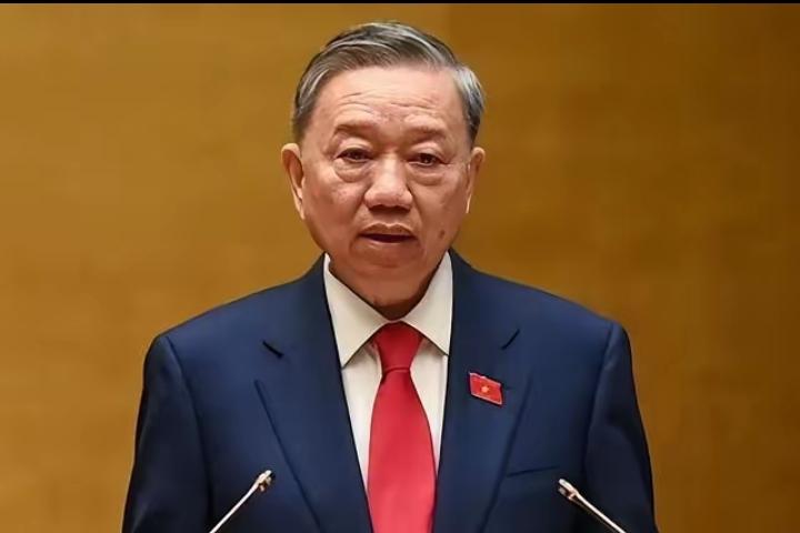 谁能想到，刚在北京签完大单、坐完复兴号体验了一把“中国速度”的苏林，前脚刚跨进家