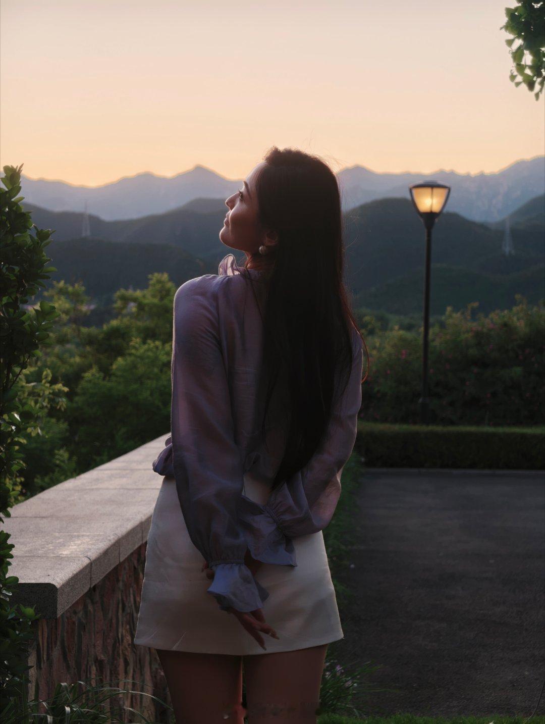 人闲长指甲，心闲长头发。从前司离职之后状态可以说是妙极了的妙，才一年时间头发从齐