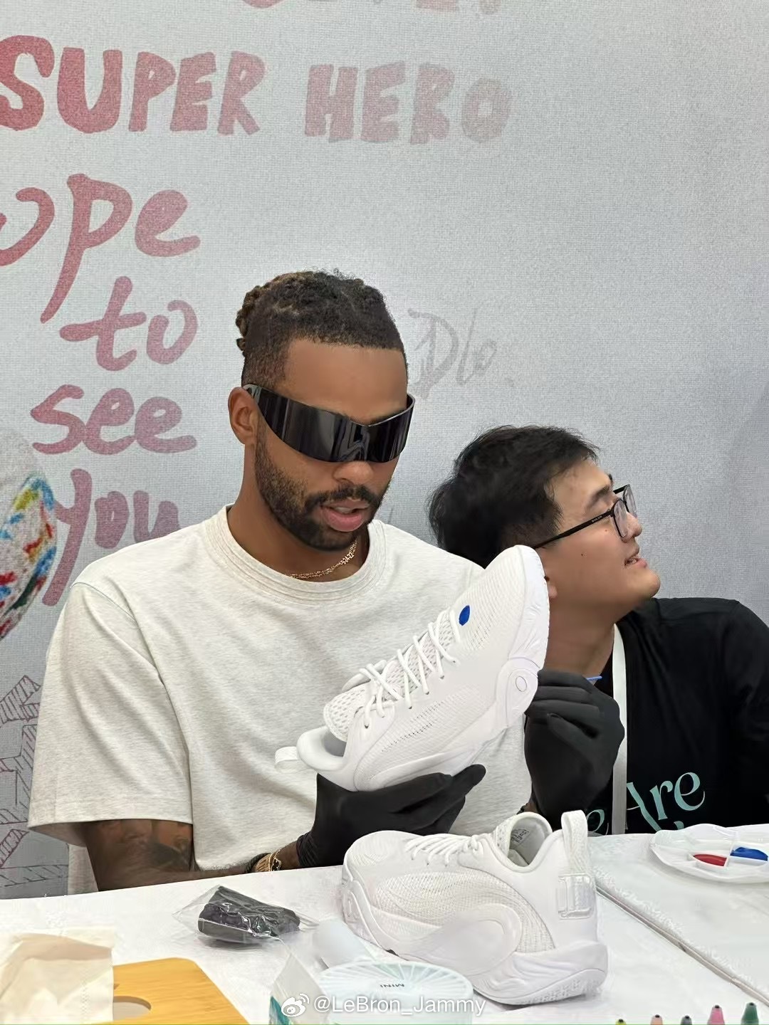今夏8️⃣位球星均已打卡完毕，可以说是目前最疯狂的一个夏天啦！！！微博篮球之夜我