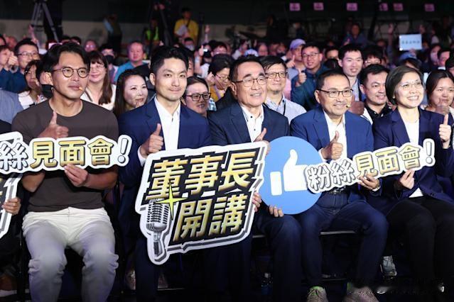 可是李四川并不愿意搭理郑丽文！谢寒冰曝李四川团队整合难题，呼吁国民党高层出手
