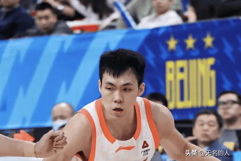 庞峥麟值得入选国家队，12记助攻带队赢球



江苏战胜北控，这场比赛不容易，年