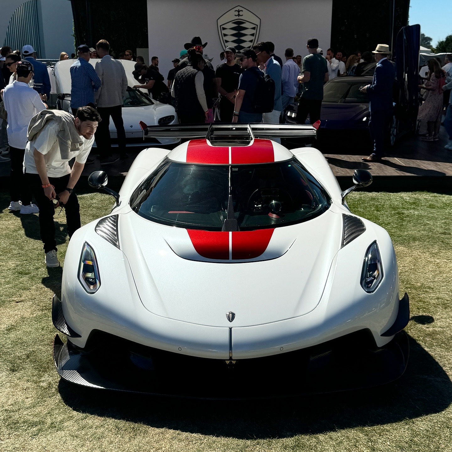 库比蒂诺Koenigsegg Jesko 北极白 ​​​