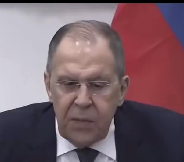 俄罗斯发出呼吁，要求美国，以色列和伊朗立即停止中东地区军事冲突。3月16日俄罗斯