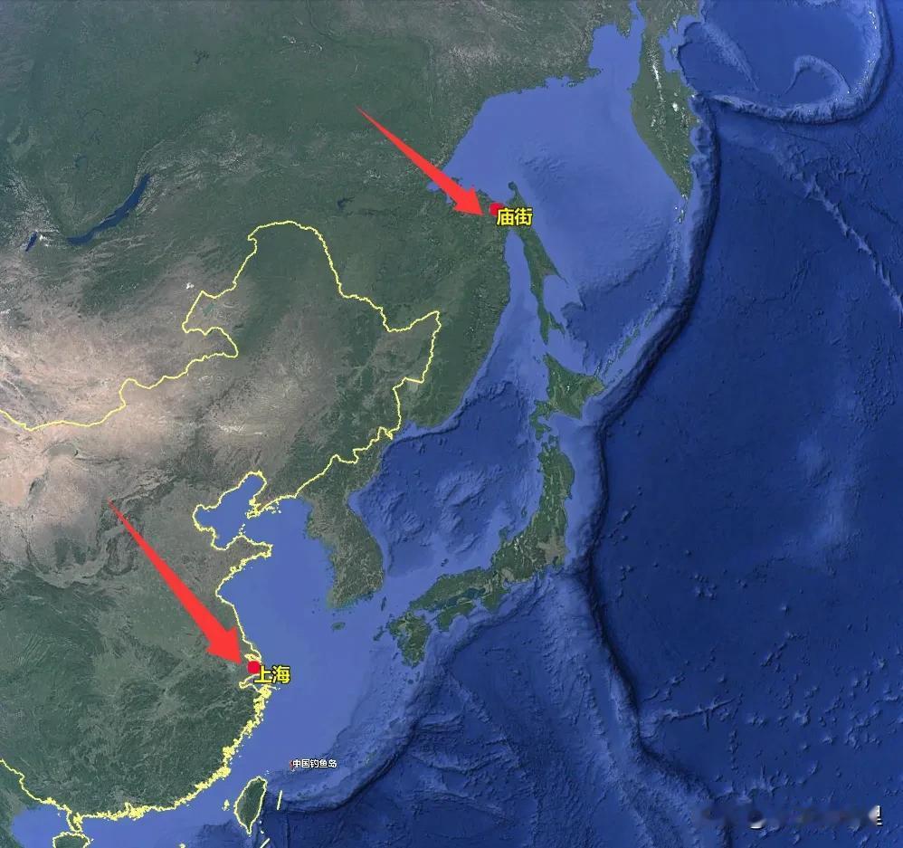 上海能发展成为大城市，黑龙江入海口的庙街，为啥发展不起来？
同样站在大江入海的终