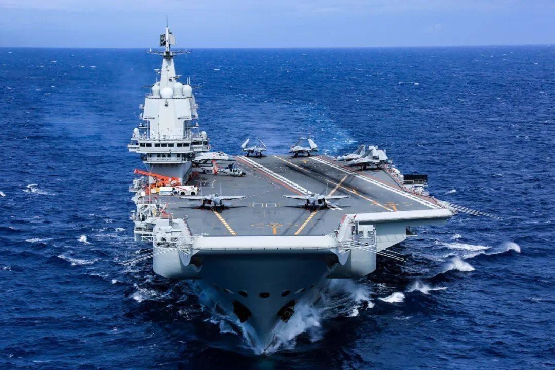 考德尔公开摊牌的最大压力，其实来自中国海军。福建舰已入列并完成三型舰载机电磁弹射