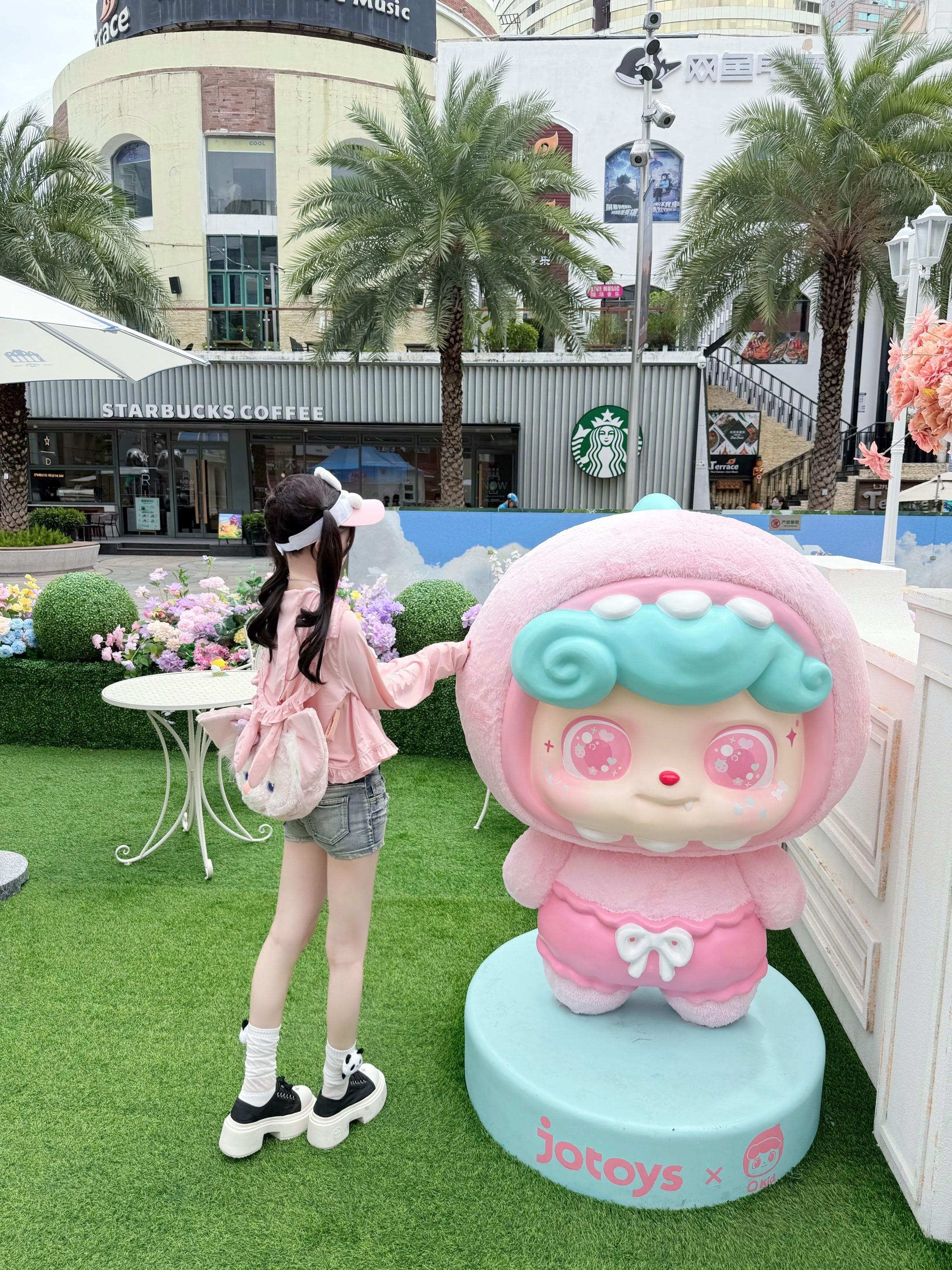 对不起 可能我的癖好有一些太奇怪了 但你能紧握我的双手 凝视着我的双眼...