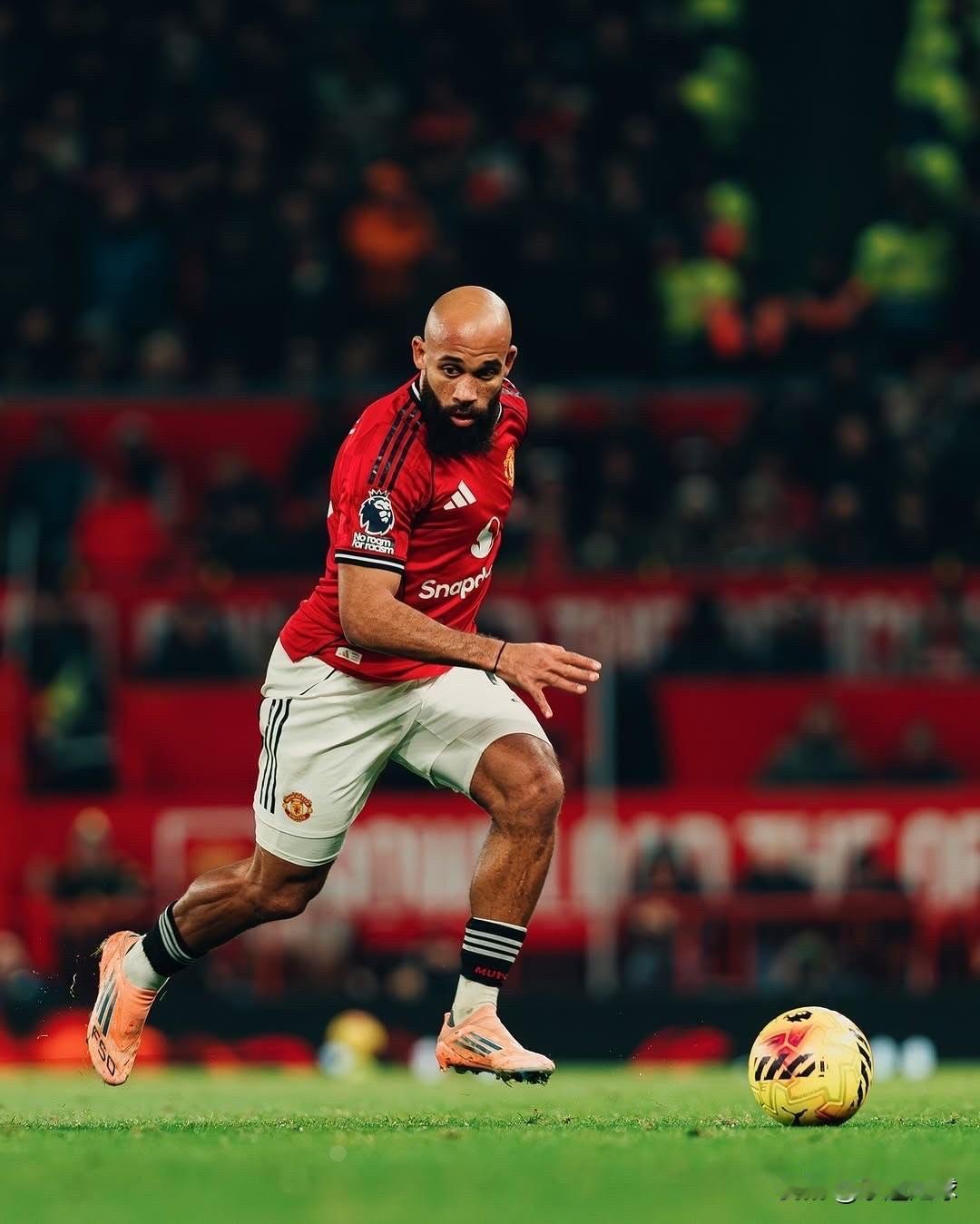 谁是英超速度王？本赛季英超速度最快的球员（公里/小时）：
🇨🇲 杰克逊·查楚