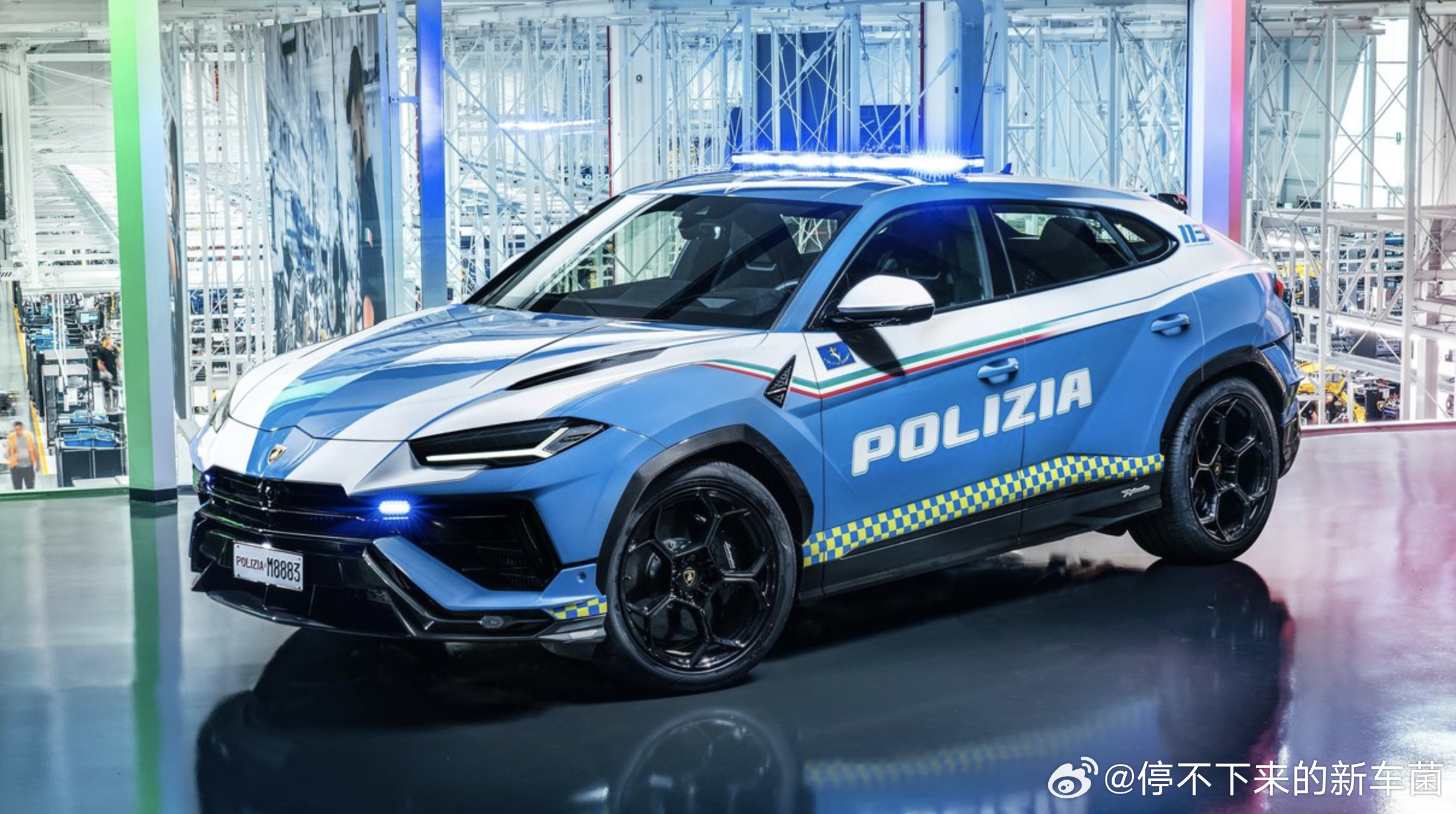 #这是你要的潮车吗# 兰博基尼Urus警车，Urus Performante P