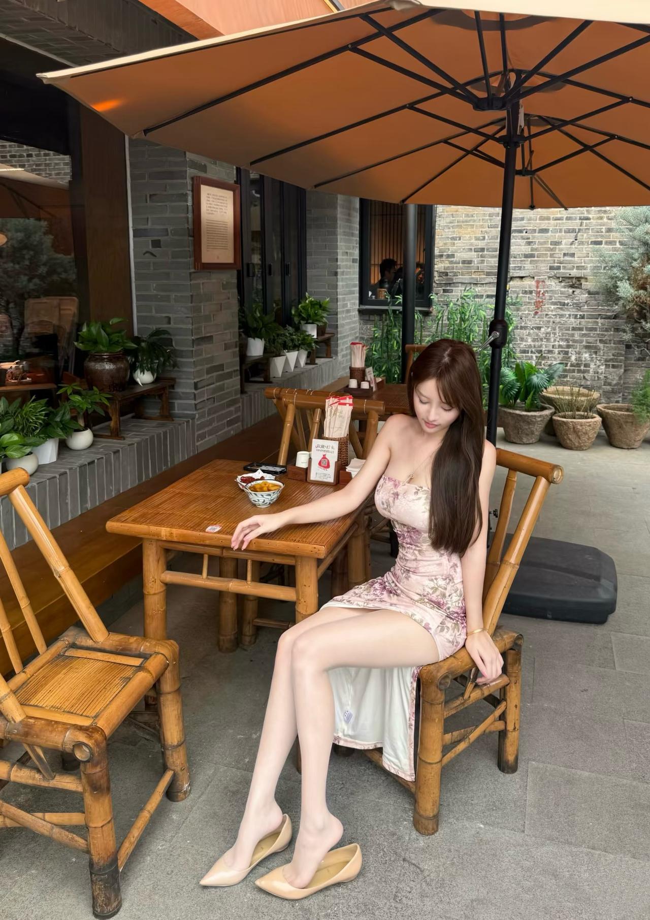 95后空姐飞不动啦[比心]
连续高强度的飞行稍稍告一段落[耶]
（最近航班延误和