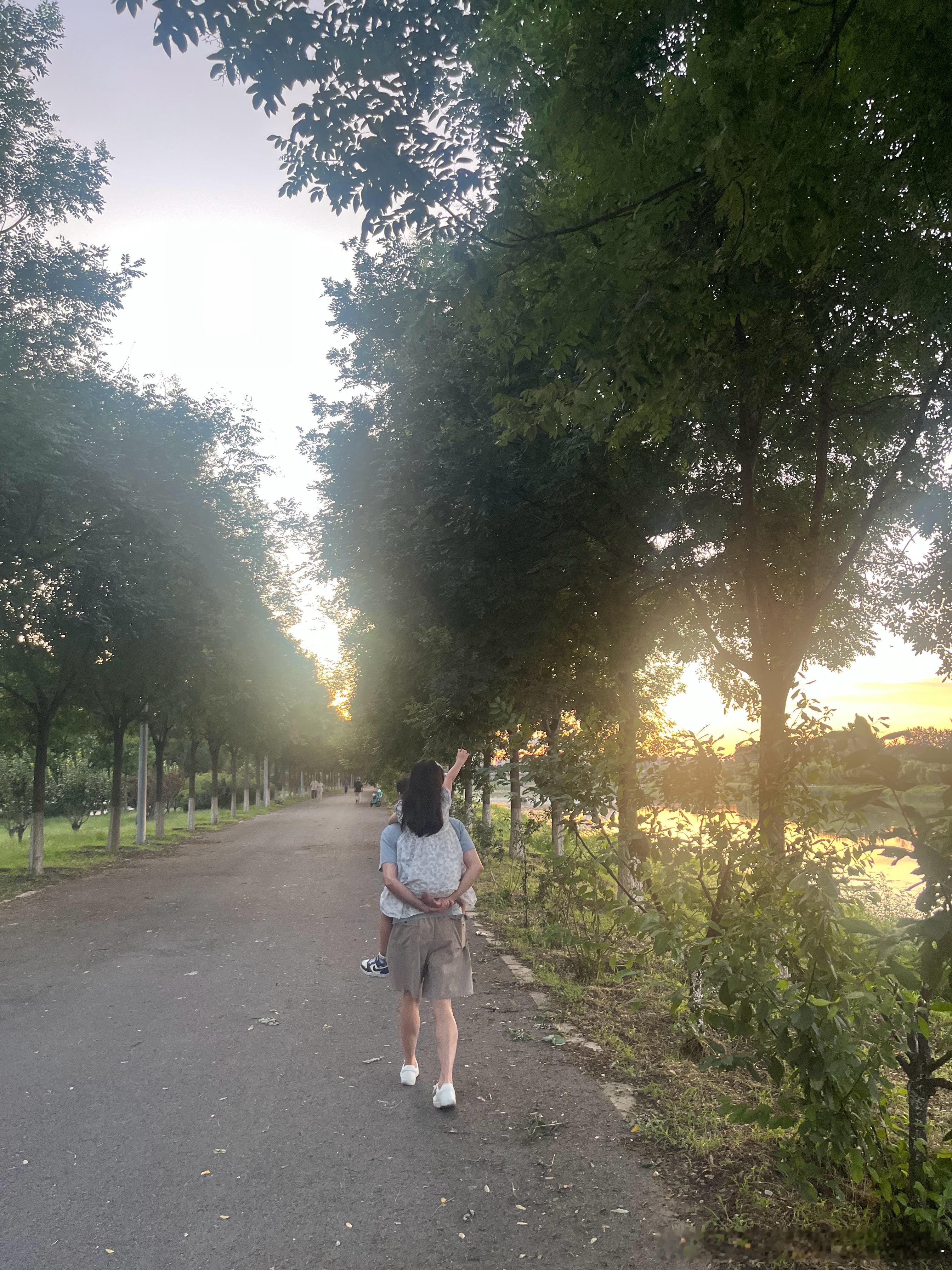 超载了两位朋友。 