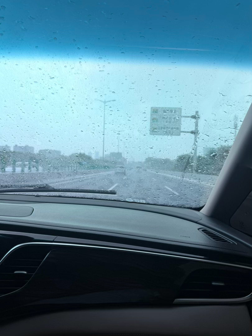 广州天气前一秒，大太阳后一秒 暴雨 ​​​