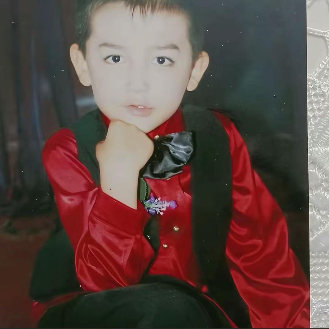 我以为尿的够高就能遮住我的眼泪