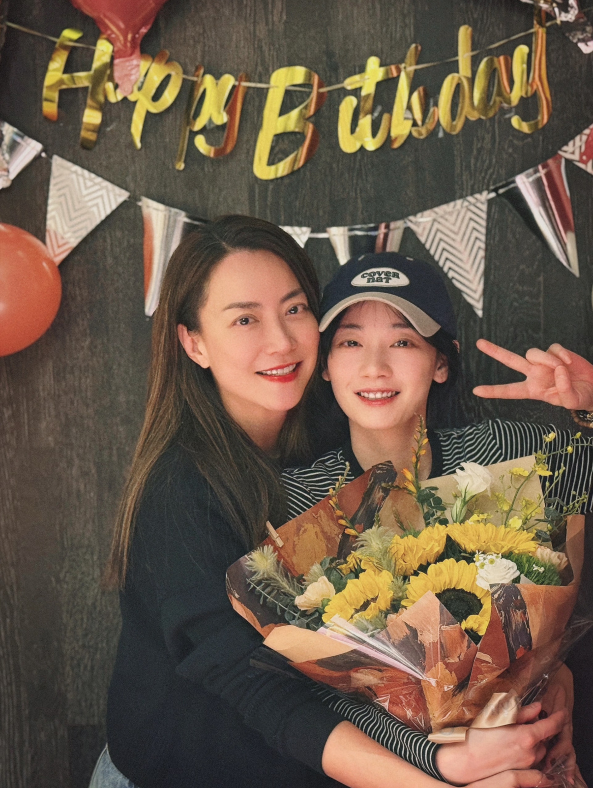 谢霆锋、twins、容祖儿、刘雅瑟…霍汶希的看人眼光也太准了，谁懂这个金牌经纪人