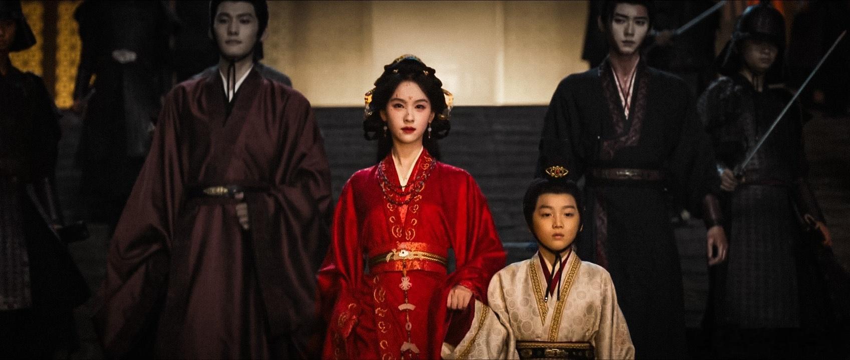 幼帝在我身后群臣在我脚下不靠姻缘攀附权贵，翘楚女主执掌朝堂，幼帝相伴身后，百官屈