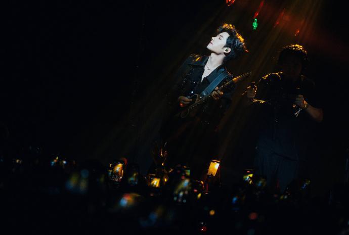 #蒋敦豪巡演广州站plog##蒋敦豪说特幸福# 蒋敦豪的广州巡演，充满了温馨与感