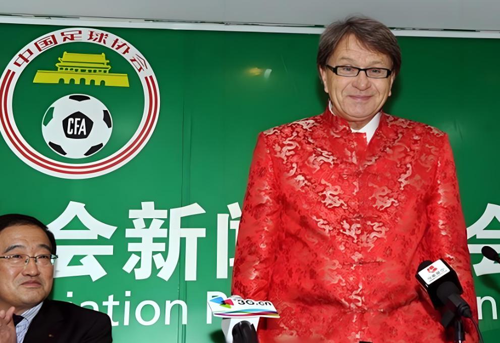 瑞士的出局，让人想到了国足！
那一年的U23国足，在主场输球后，客场一度占据优势
