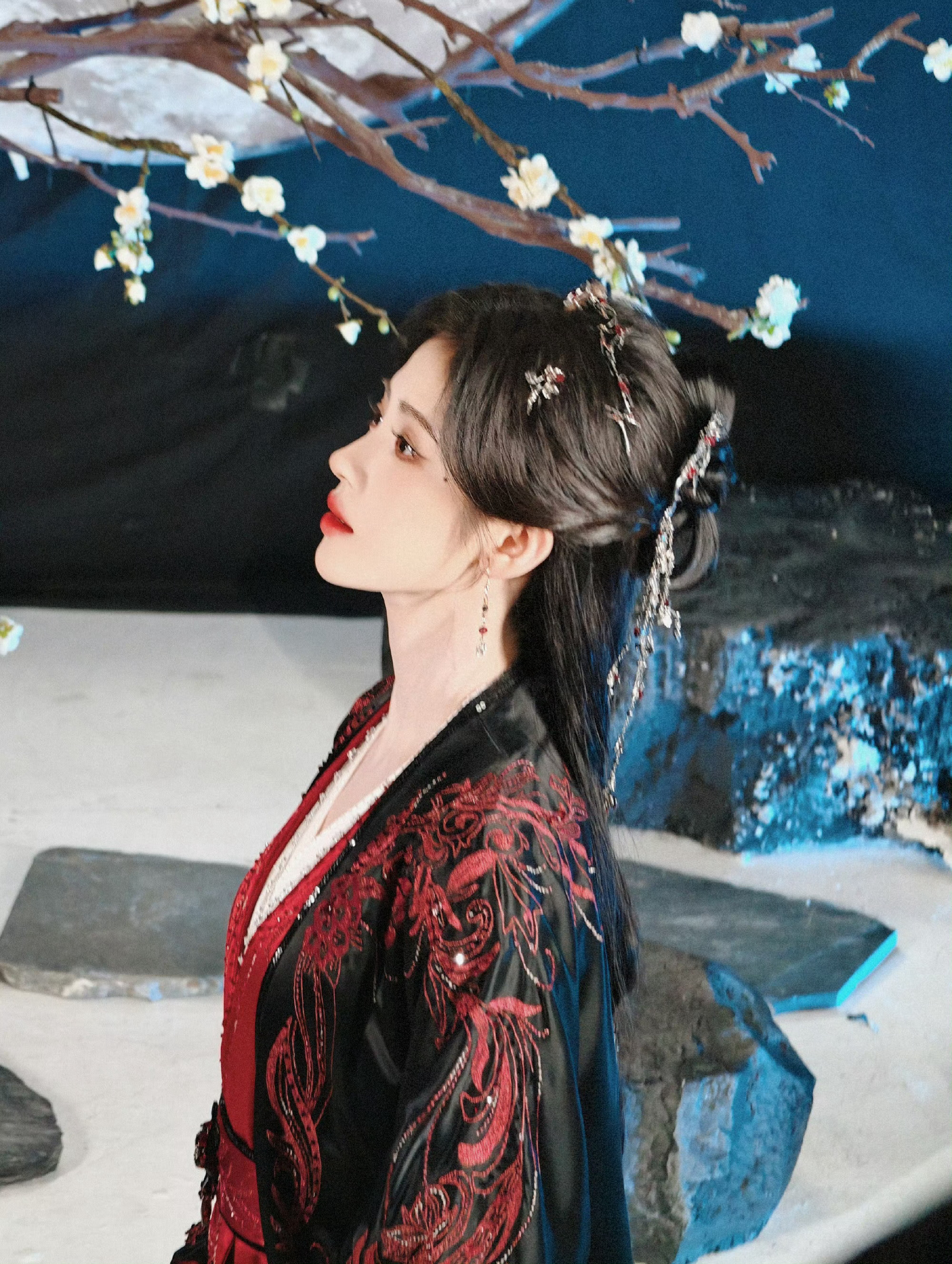 🍊鞠婧祎 🍊鞠婧祎露芜衣 幸福不会静音 因为有婧祎