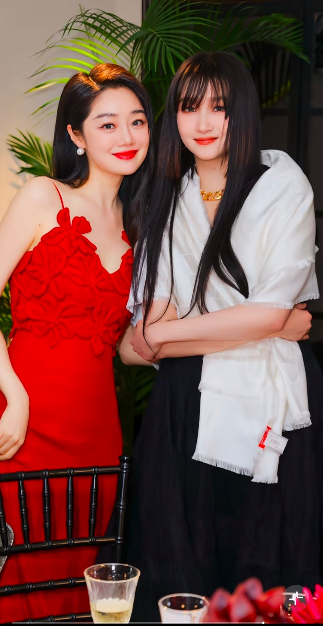 小红书上的小油画妈妈把参加华伦天奴（活动时间：2024年4月12日）活动与关晓彤