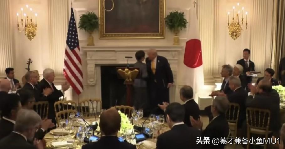 世界上没有解不开的结！
昔日日本偷袭珍珠港，美国则向日本投下两颗“小男孩”原子弹