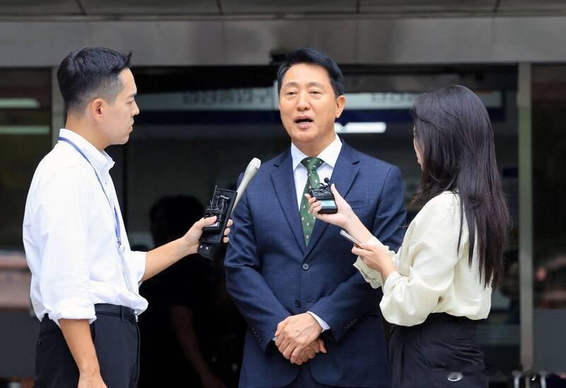 韩国首尔市长涉“代付民调费”案一审被罚1000万韩元，上诉若失败将失去市长职务海