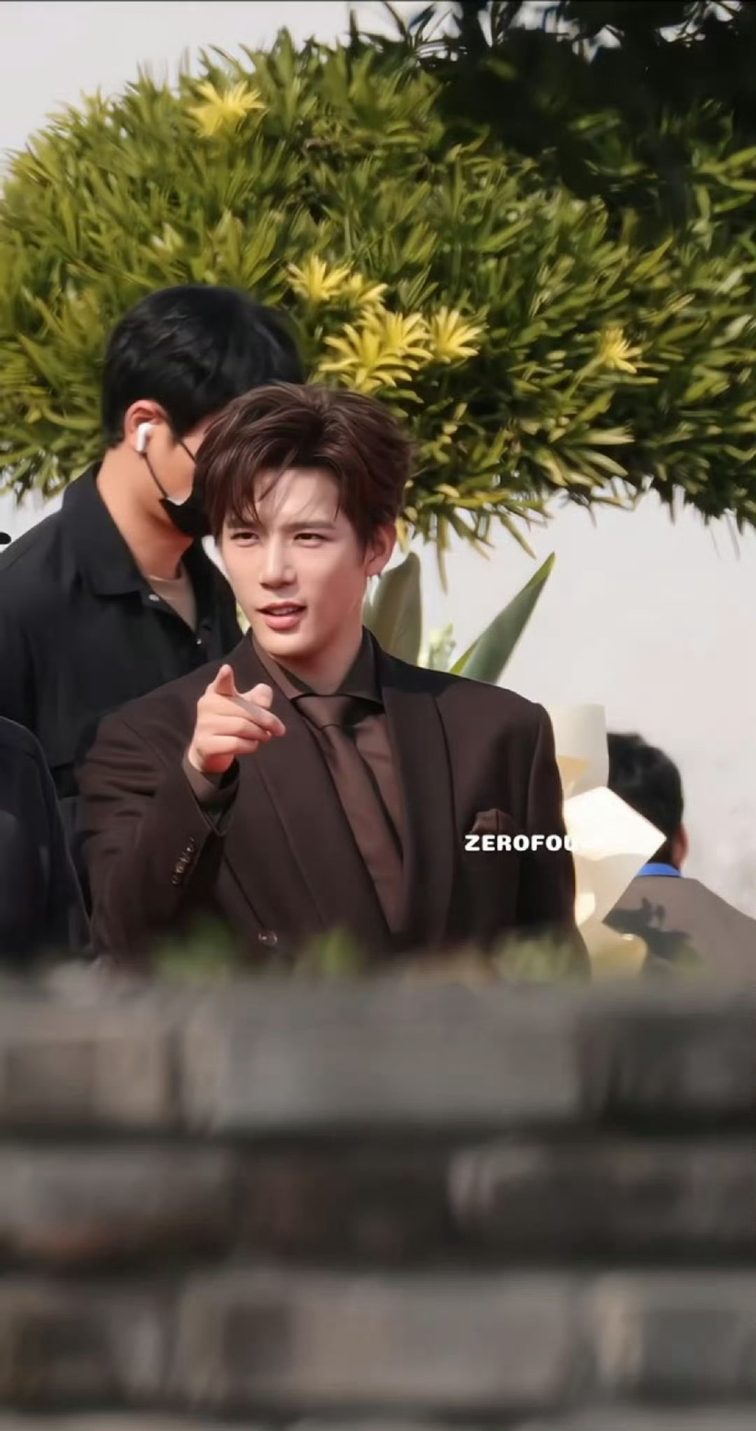 王安宇 季总点天灯吗 王安宇这小少爷气场眼泪不争气的从嘴里出来了 