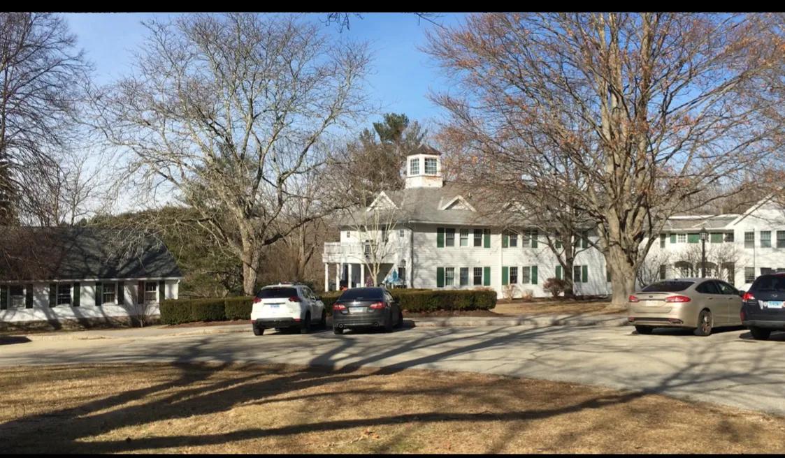 5.66 复制打开抖音，看看【思科的作品】美国东部靠近波斯顿附近小镇的郊区冬天美