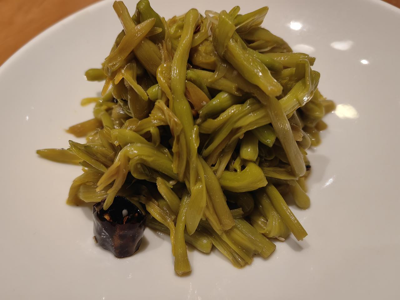 黄花菜，萱草的一支。我的爱。