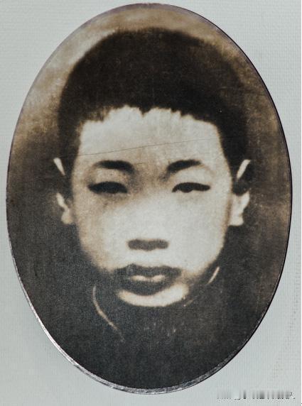 张一阳（1923年-1941年），乳名燧棠，江苏省常州市武进区人，中国共产党早期