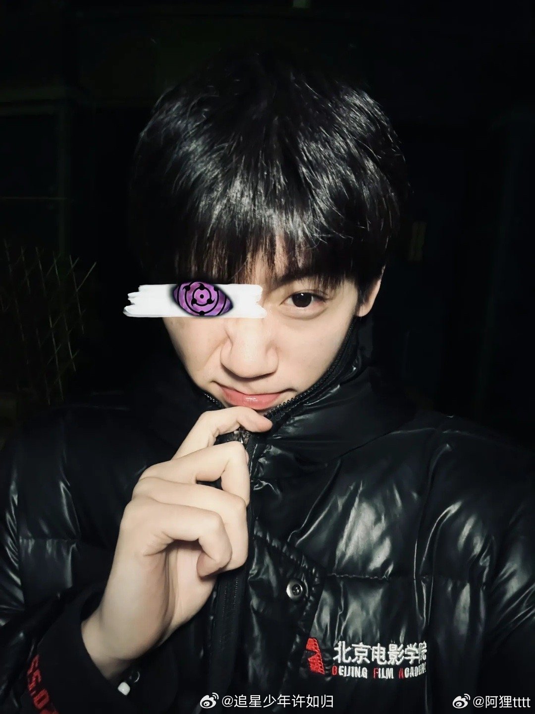 李卿硬汉时期逐玉 看到李卿早期照片和现在对比，确实反差感拉满。以前硬汉路线，现在