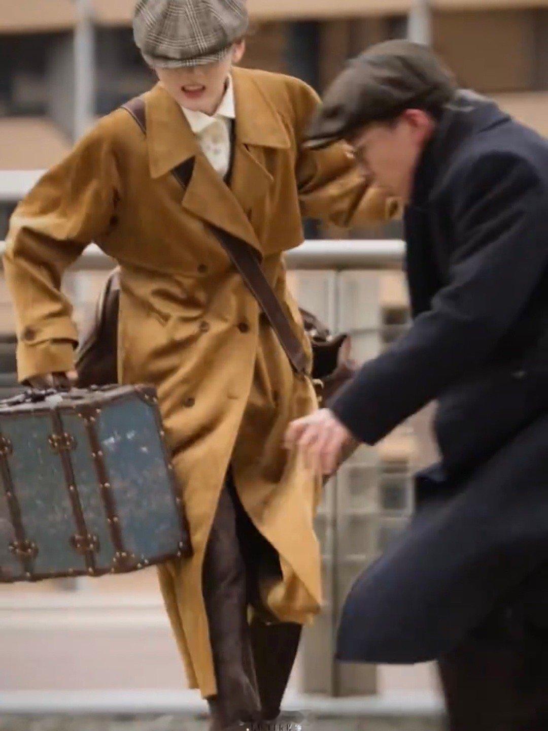 要被宋祖儿和郭麒麟笑出腹肌了。就是说宋祖儿和郭麒麟在《入局》的这段路透，已经在首